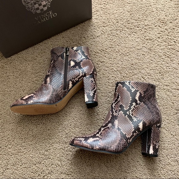 NEW Vince Camuto Taupe Snake Print Leather Bootie - Picture 10 of 14
